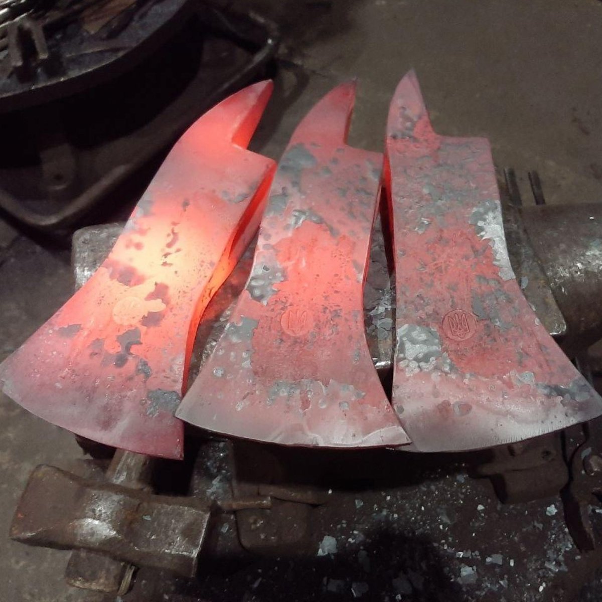 Hand-Forged Fireman’s Axe “American Superhero” with Leather Case