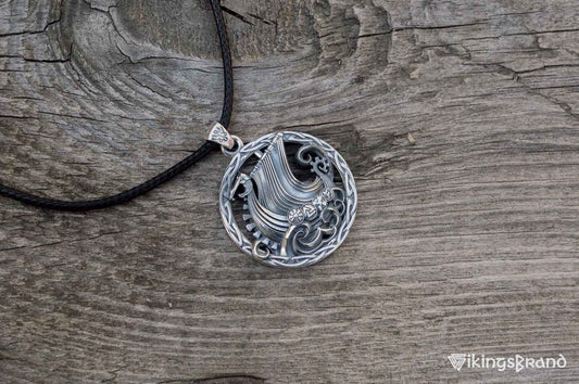 Drakkar longship pendant in 925 sterling silver, 15 g – view 2