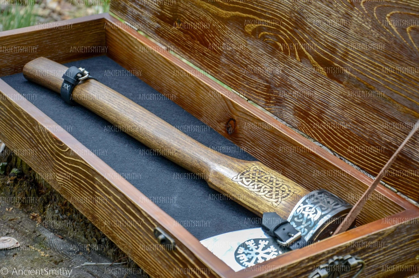 ancientsmithy axe Blithe Knútr axe with leather case