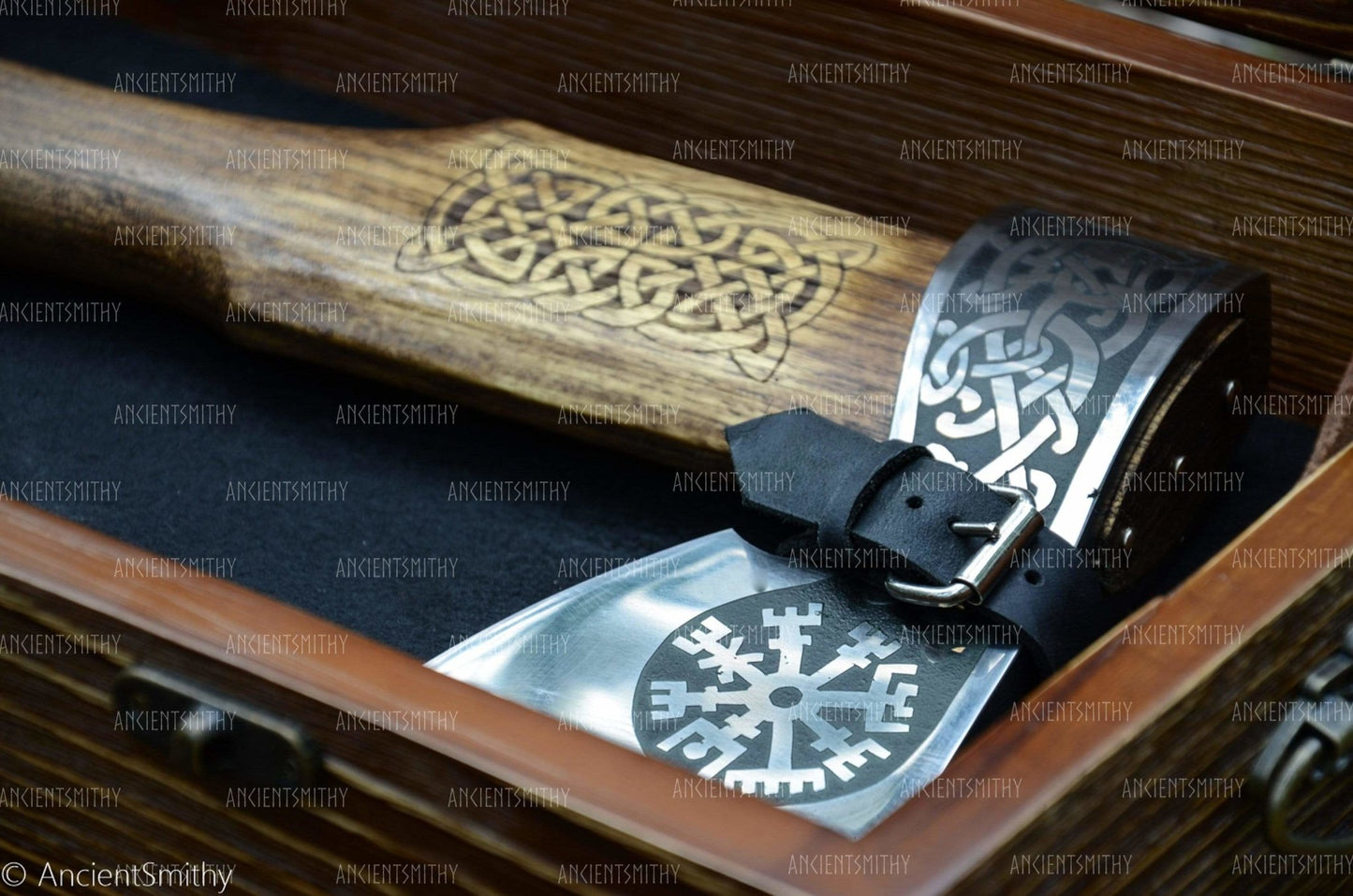 ancientsmithy axe Blithe Knútr axe with leather case