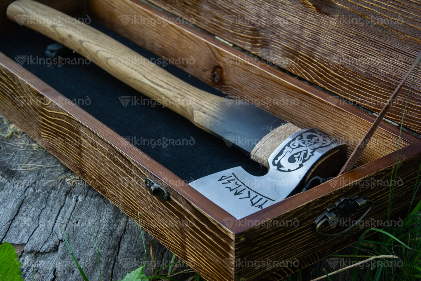 Handmade Viking Axe "Loyal Björg" With Leather Case