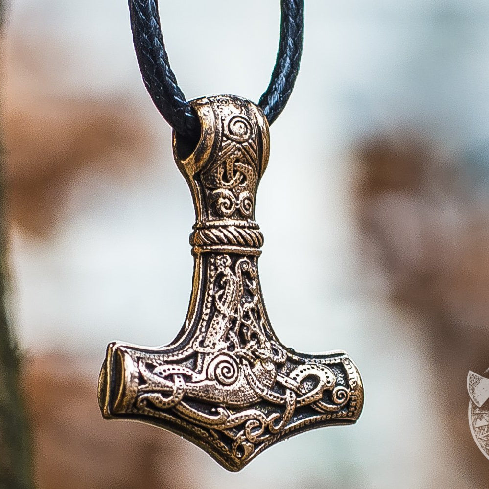Mammen Style Thor's Hammer Bronze Pendant - VikingsBrand