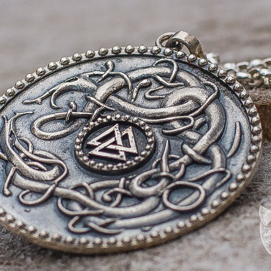 massive Valknut pendant in 925 sterling silver – view 2