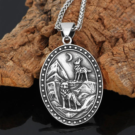 Odin with Huginn & Muninn and Geri & Freki Viking pendant necklace – view 2