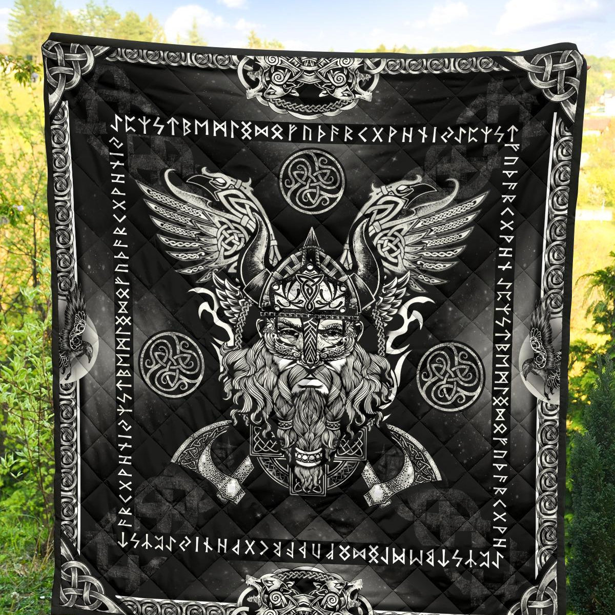 Odin with Ravens Quilt - VikingsBrand