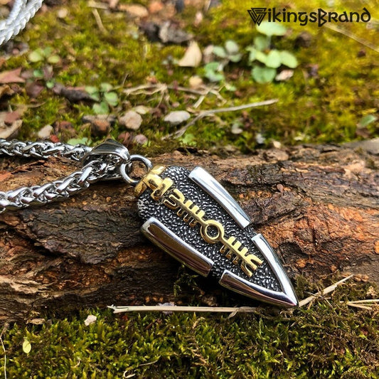 Odin's spear Gungnir and Valknut Viking necklace – view 2