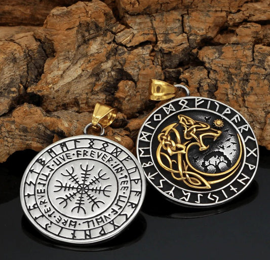 Fenrir stainless steel necklace with message card – view 2
