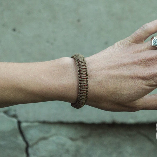Viking paracord survival bracelet in olive and red – view 2