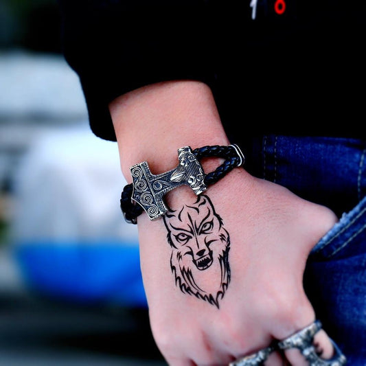viking Scania leather and stainless steel bracelet – view 2