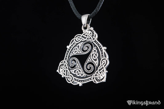 Triskelion pendant with Scandinavian ornament, 925 sterling silver – view 2