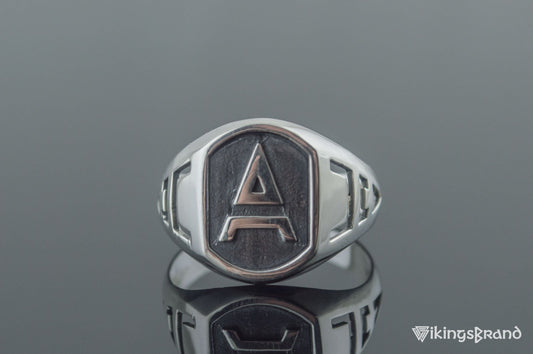 Veles symbol signet ring in 925 sterling silver – view 2