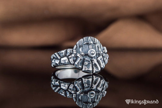 Viking shield ring in 925 sterling silver – view 2