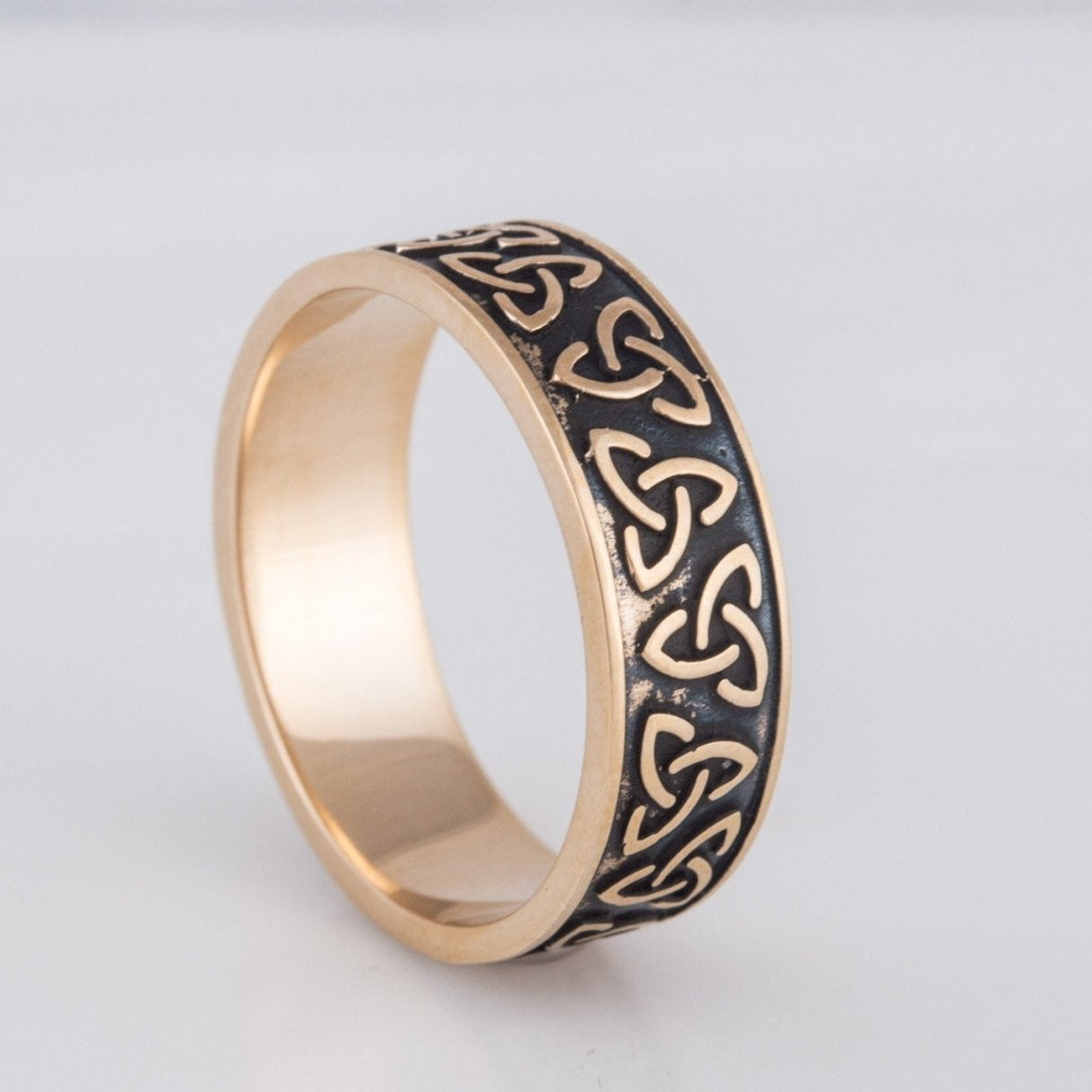 Triquetra Triple-knot bronze ring – view 8