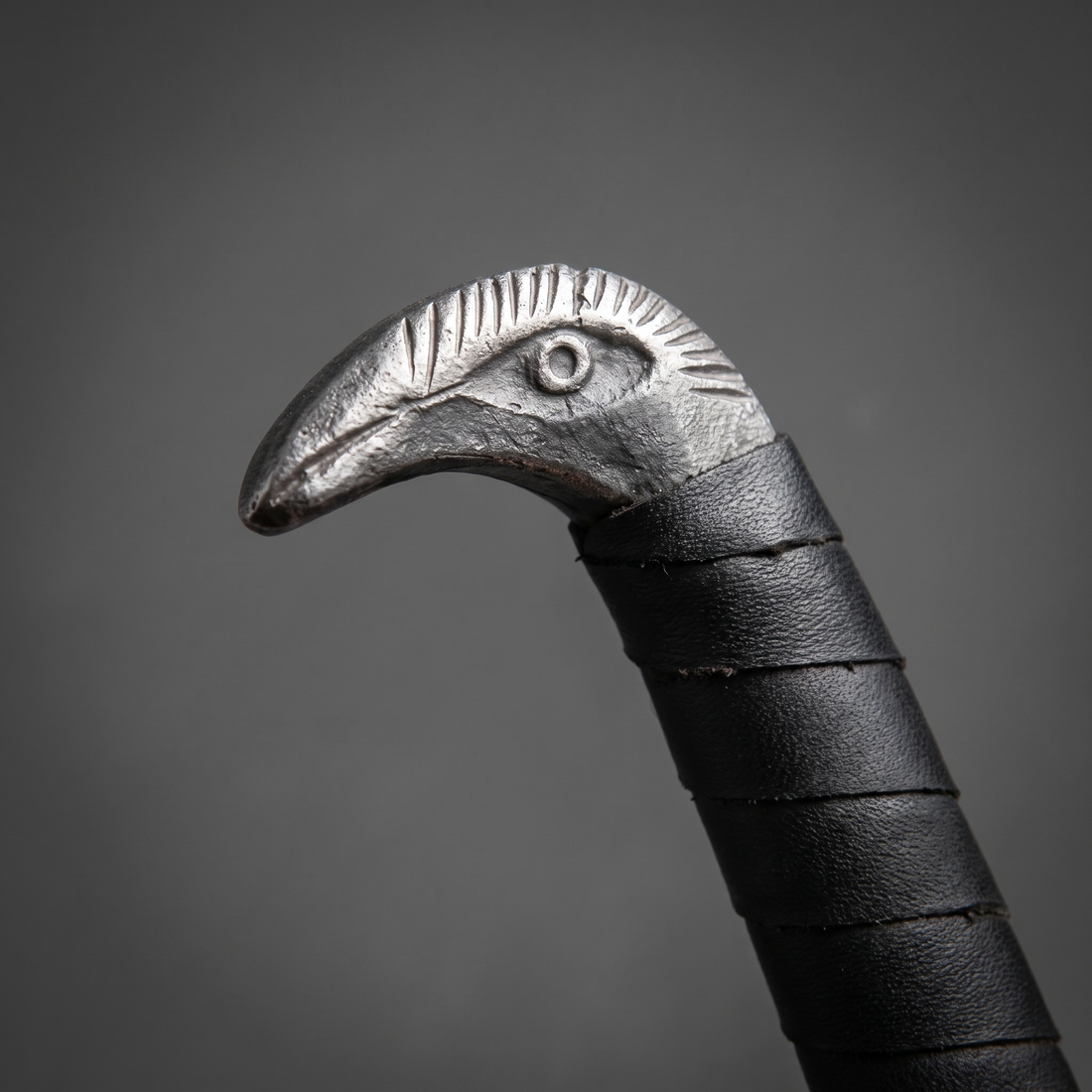Broken-back Viking Seax Knife, raven Pommel and Twin Sheaths – view 7