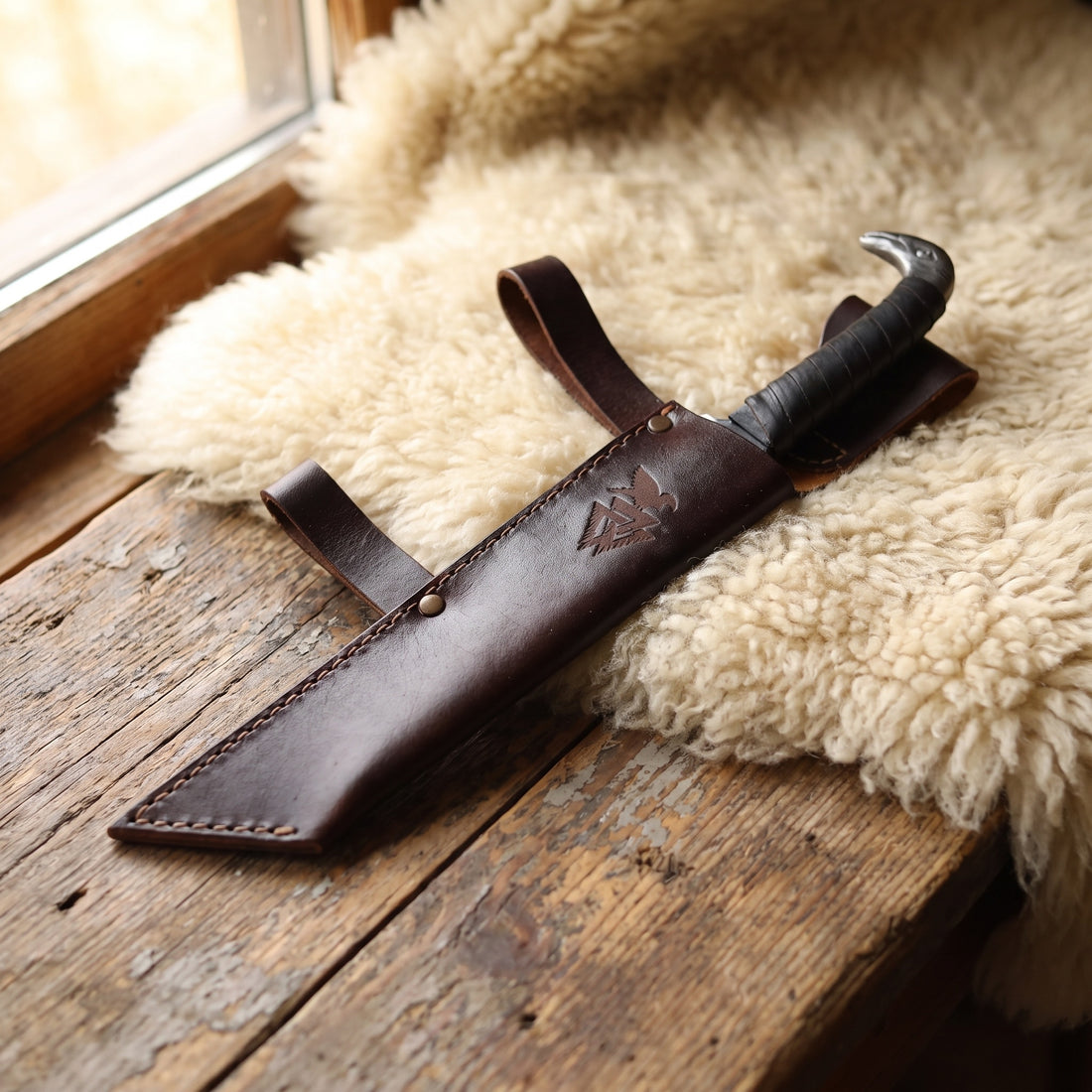 Broken-back Viking Seax Knife, raven Pommel and Twin Sheaths – view 11