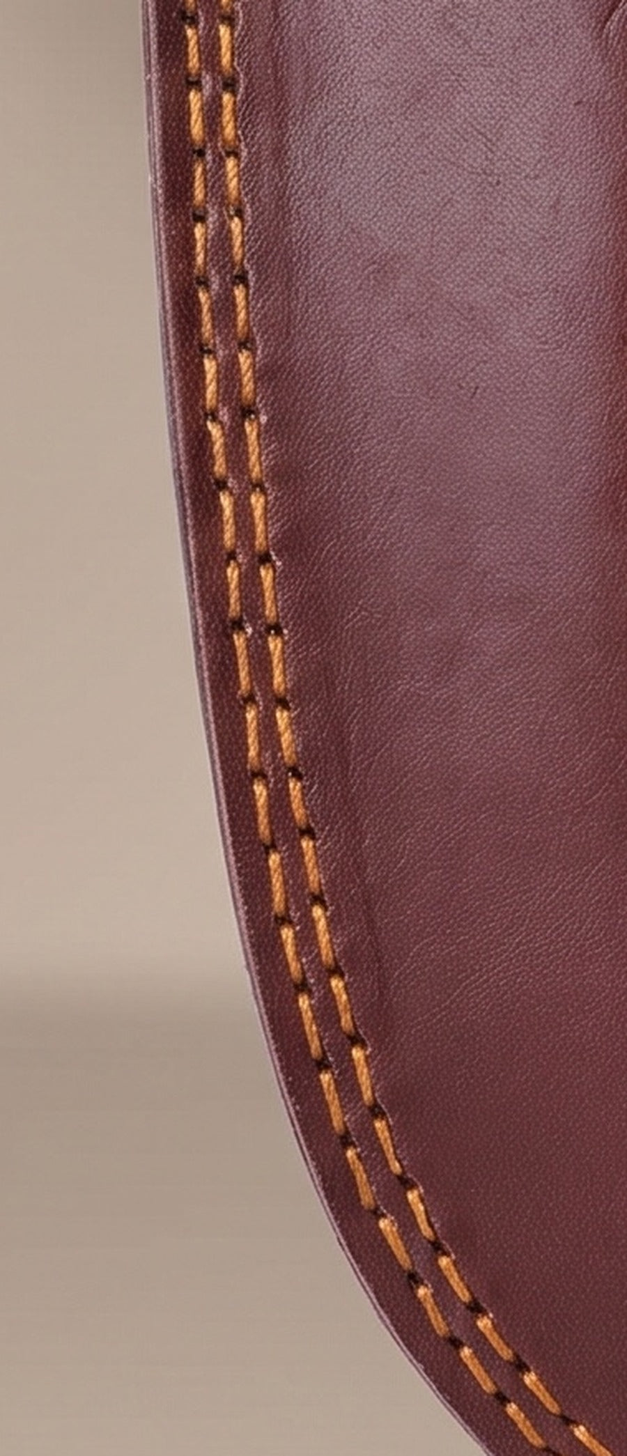 Fold-over genuine leather sheath with contrast saddle stitching supplied with the Raven-Hilt Viking seax knife