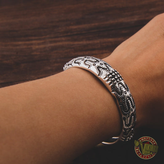 925 Sterling Silver Viking Bracelet with Norse Ornament - VikingsBrand