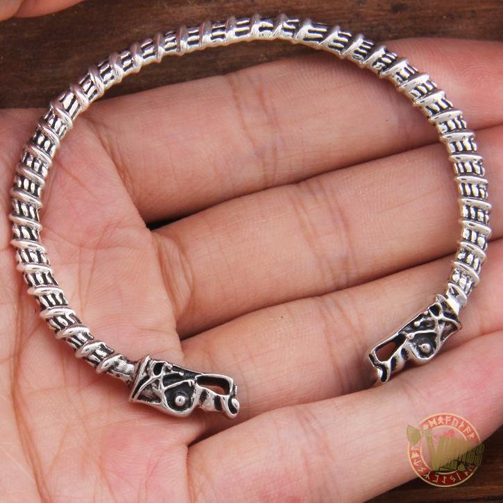 925 Sterling Silver Wolf Heads Viking Bangle Bracelet Arm Ring - VikingsBrand
