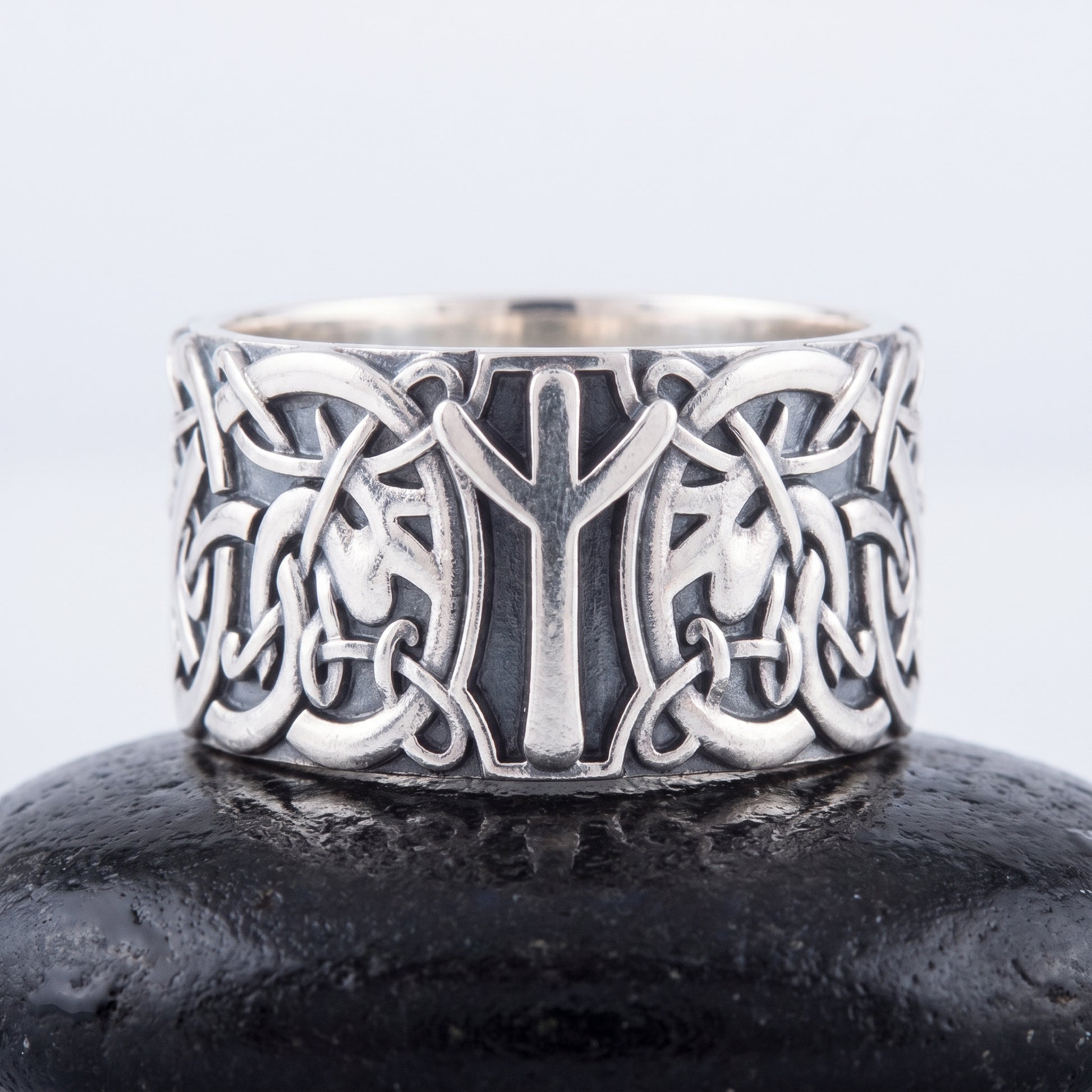 Sterling silver Algiz rune ring seen front on, openwork Norse knotwork