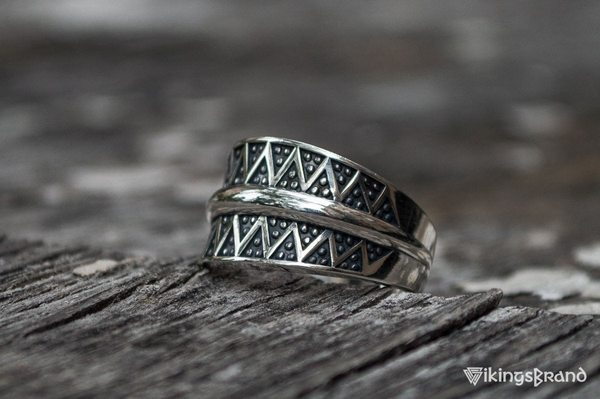 Beautiful Viking Ring with Viking Ornament Sterling Silver Unique Jewelry