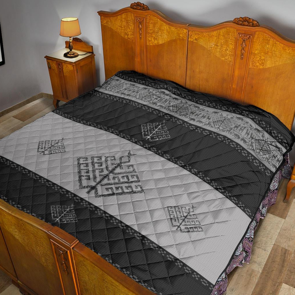 Folk Yggdrasil Premium Norse Quilt - Viking Home Decor