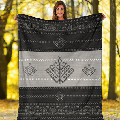 Folk Yggdrasil Viking Fleece Blanket - Viking Home Decor