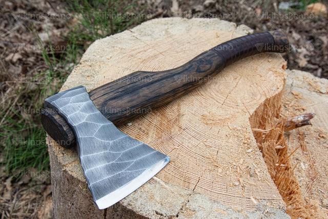 Hand-forged Viking Hatchet “Vill Gustus” with leather cover