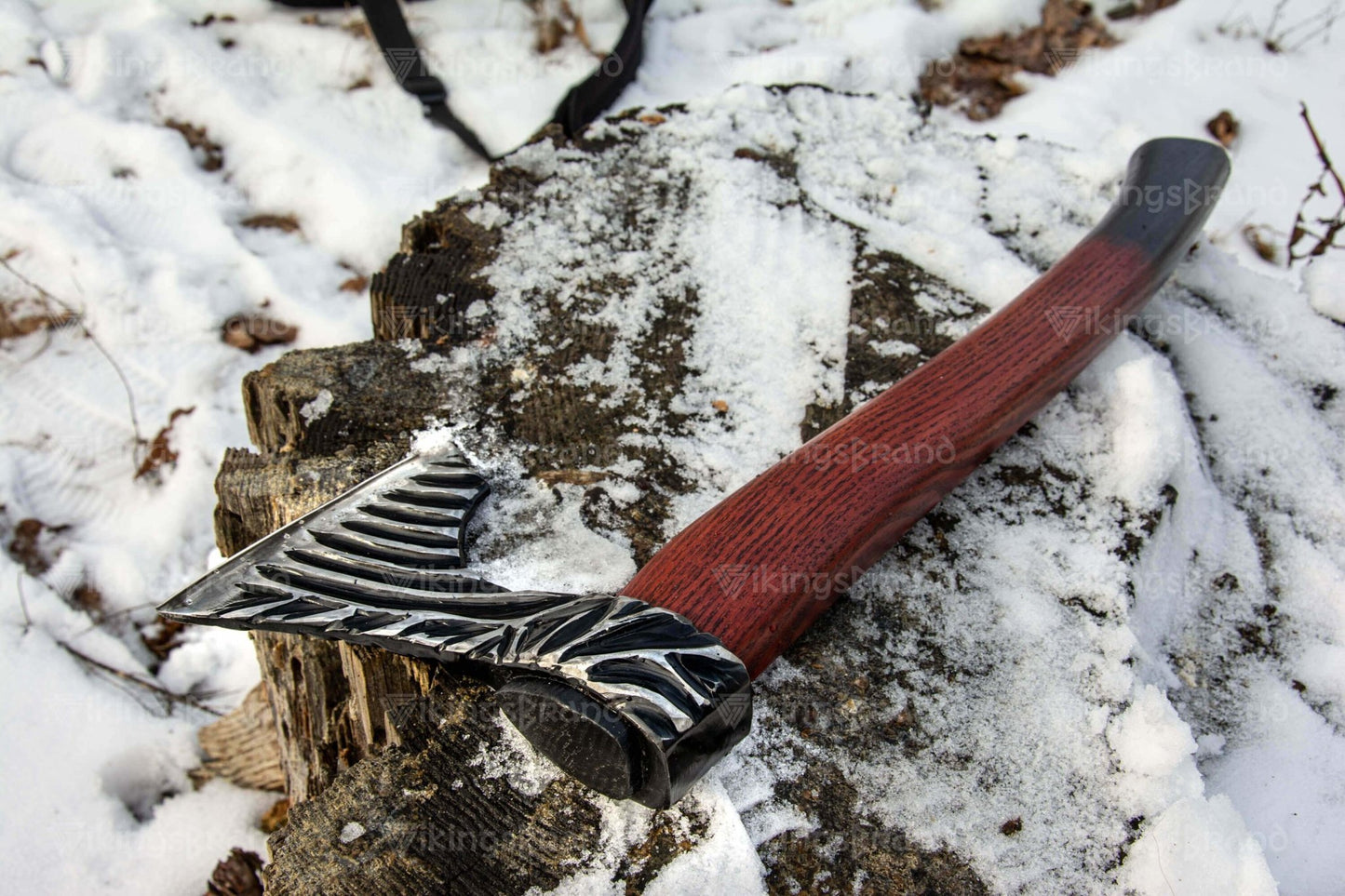 Hand-Forged Scandinavian Axe "Helga Jol"