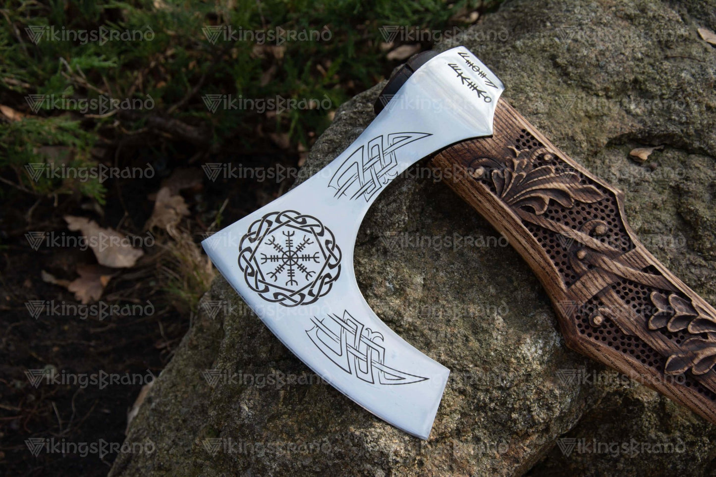 Hand-Forged Axe "Grusom Bjørn" With Carved Handle