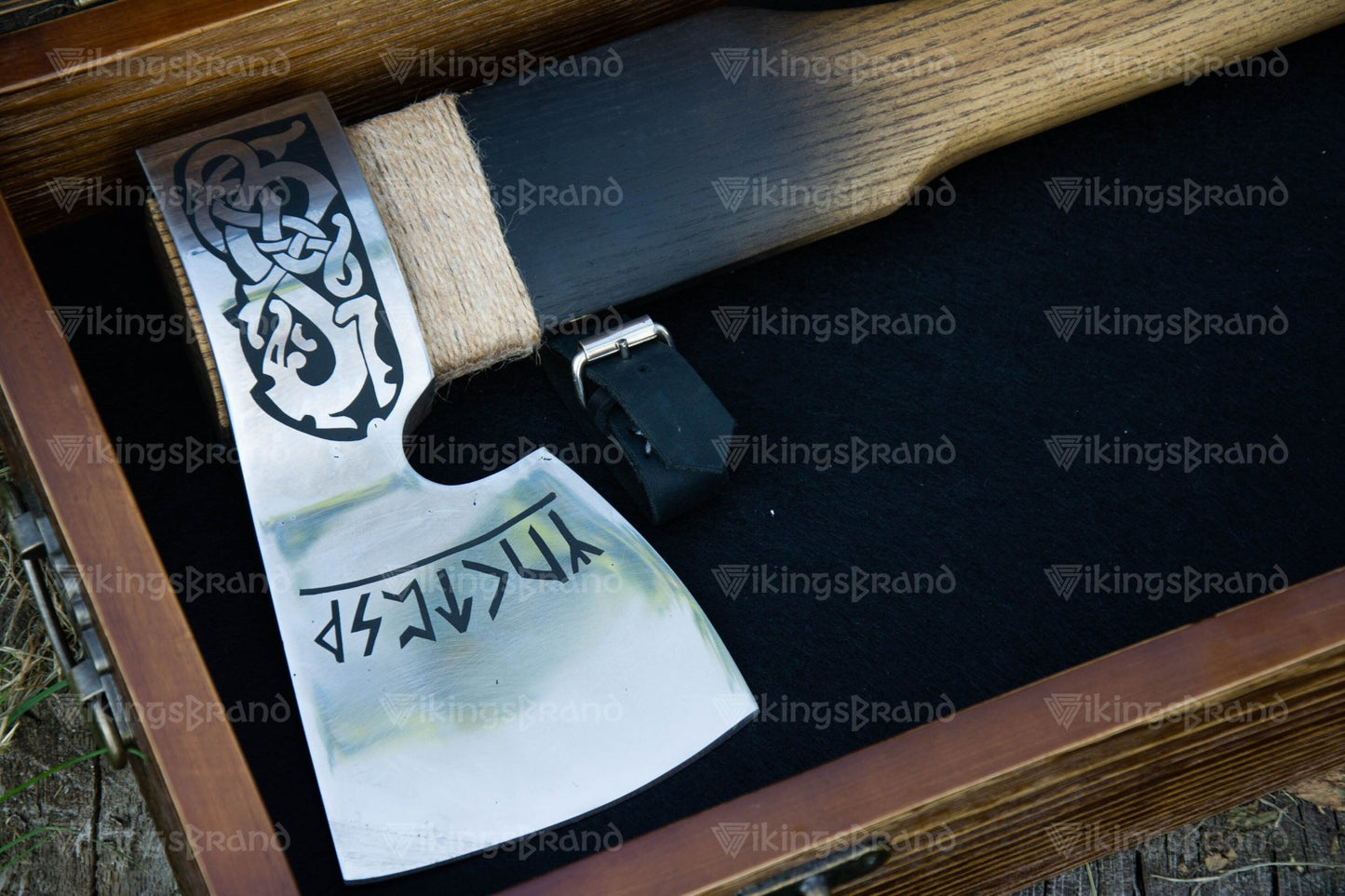 Handmade Viking Axe "Loyal Björg" With Leather Case