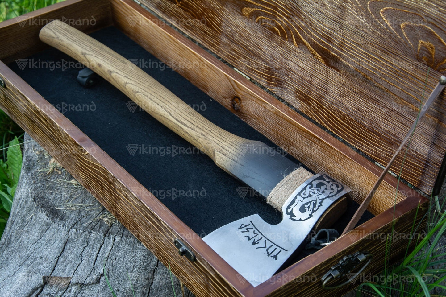 Handmade Viking Axe "Loyal Björg" With Leather Case