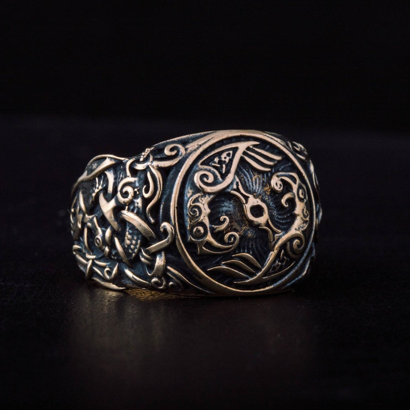 Huginn and Muninn Bronze Viking Ring with Mammen Ornament