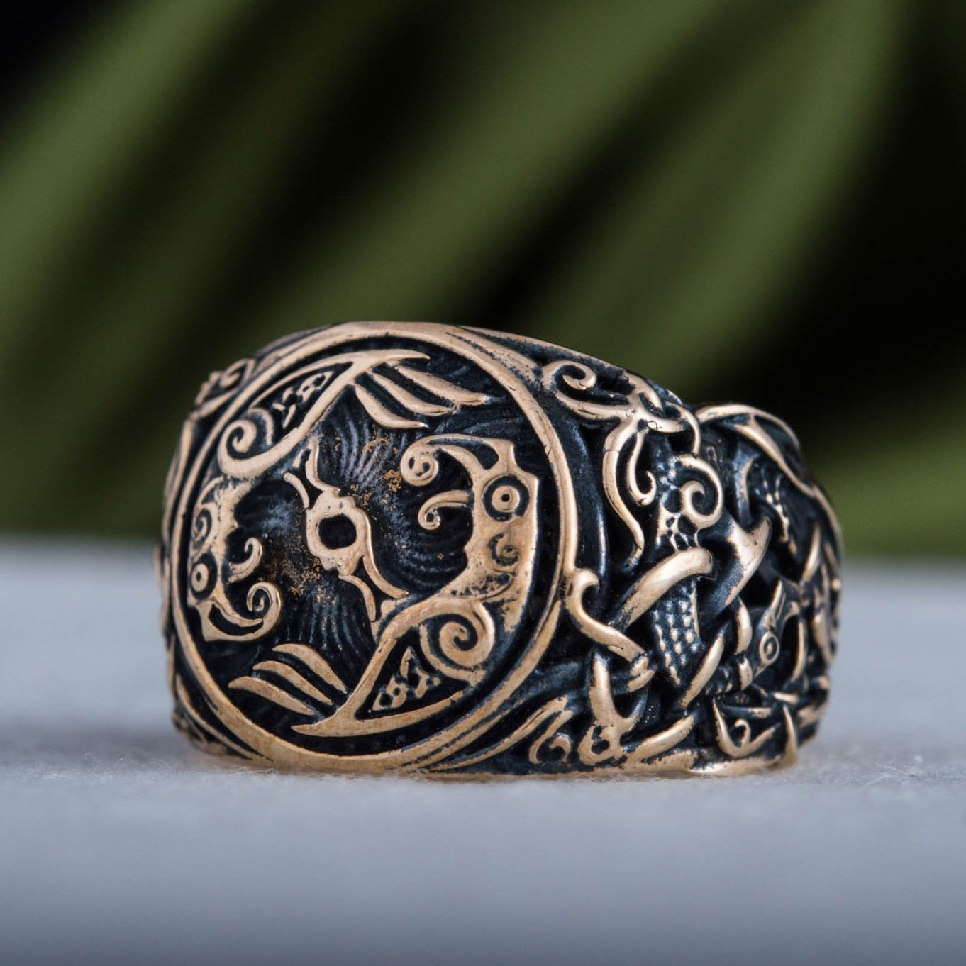 Huginn and Muninn Bronze Viking Ring with Mammen Ornament