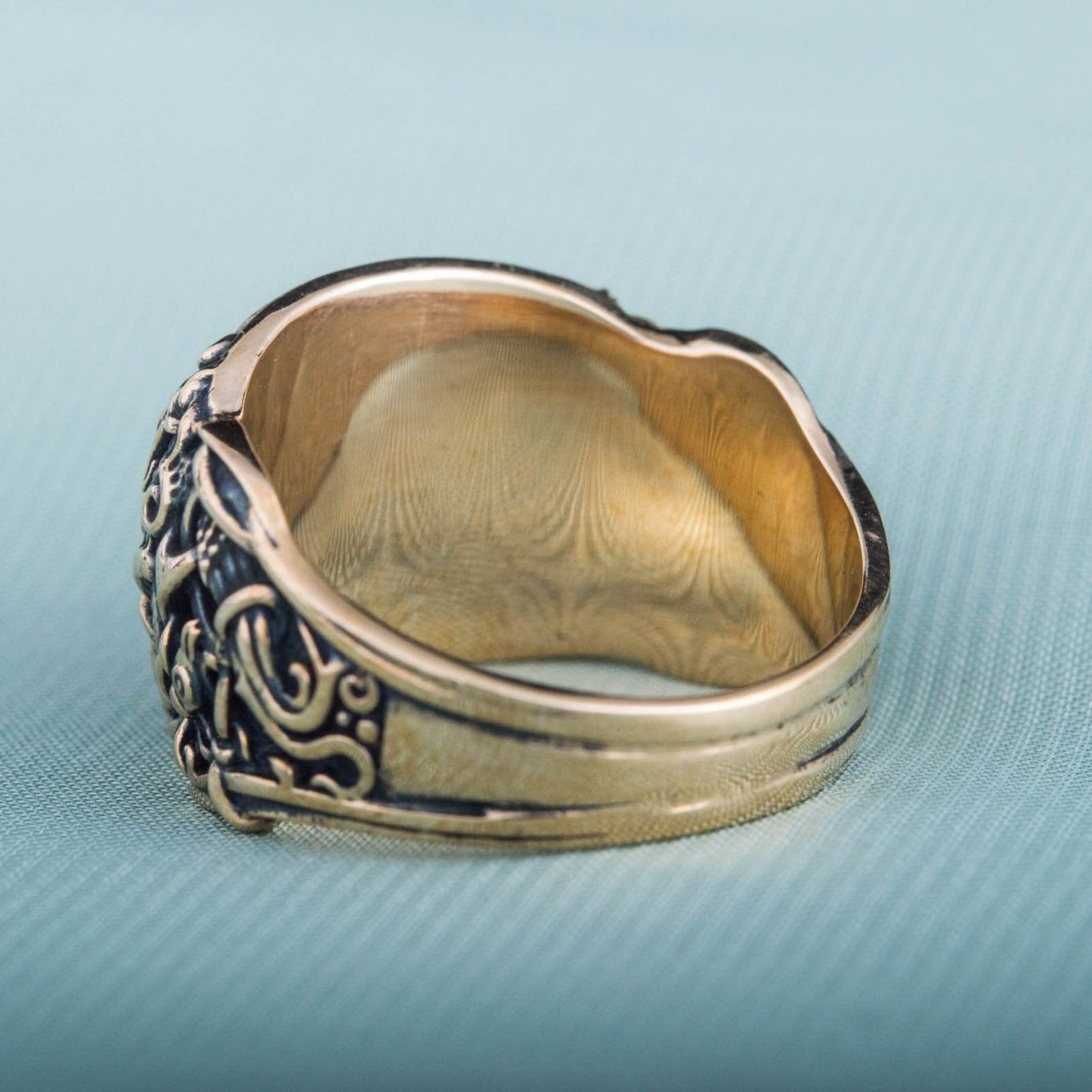 Huginn and Muninn Bronze Viking Ring with Mammen Ornament