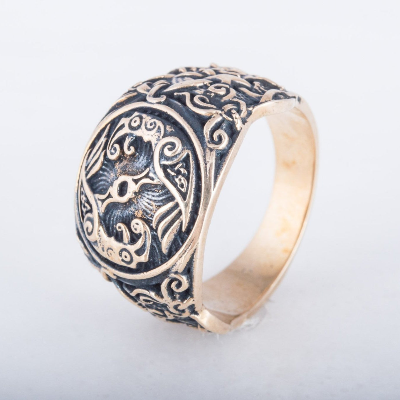 Huginn and Muninn Bronze Viking Ring with Mammen Ornament