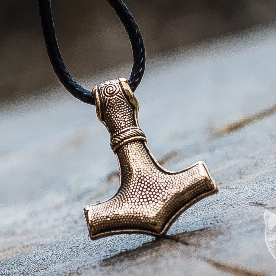 Mammen Style Thor's Hammer Bronze Pendant - VikingsBrand