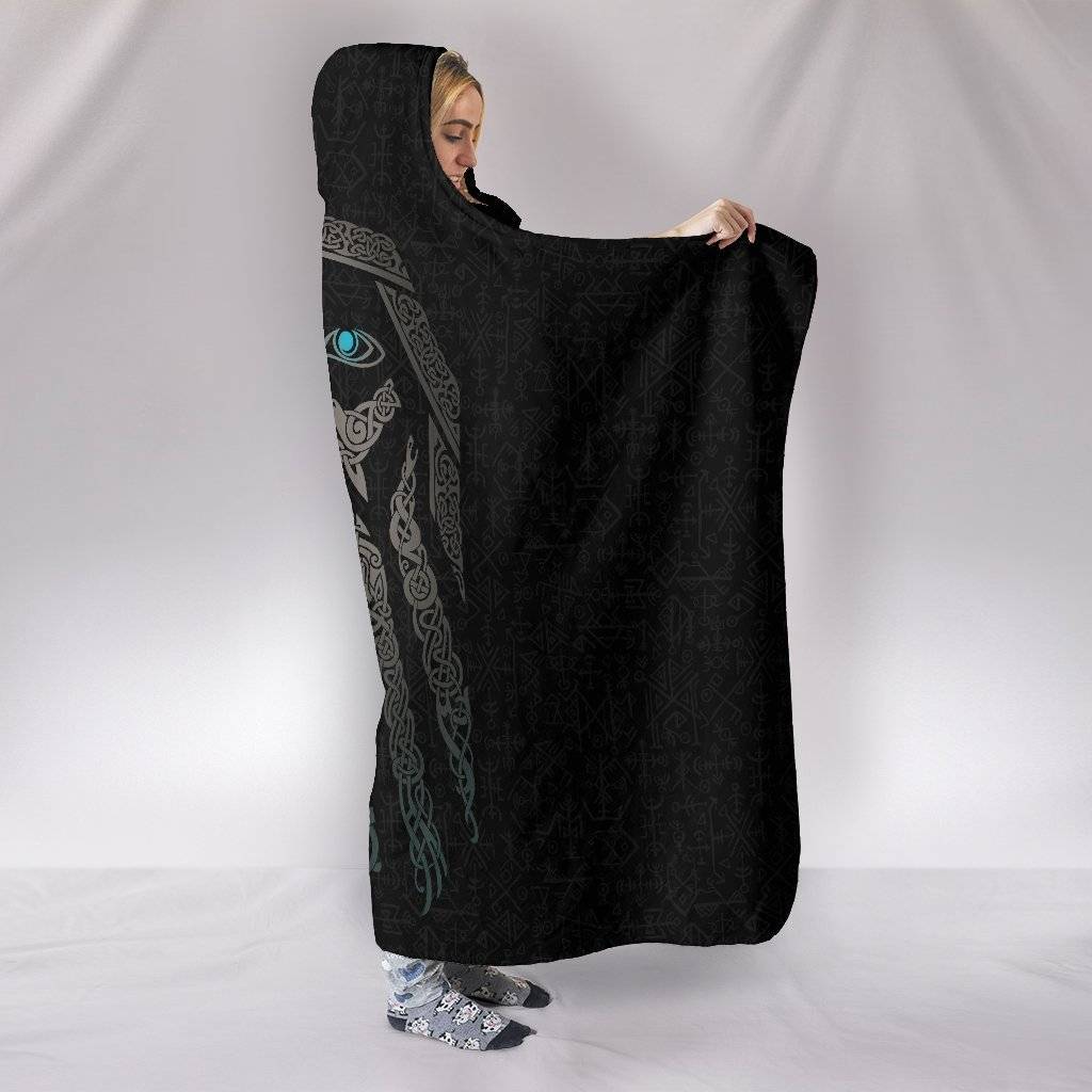 Odin Hooded Blanket - VikingsBrand
