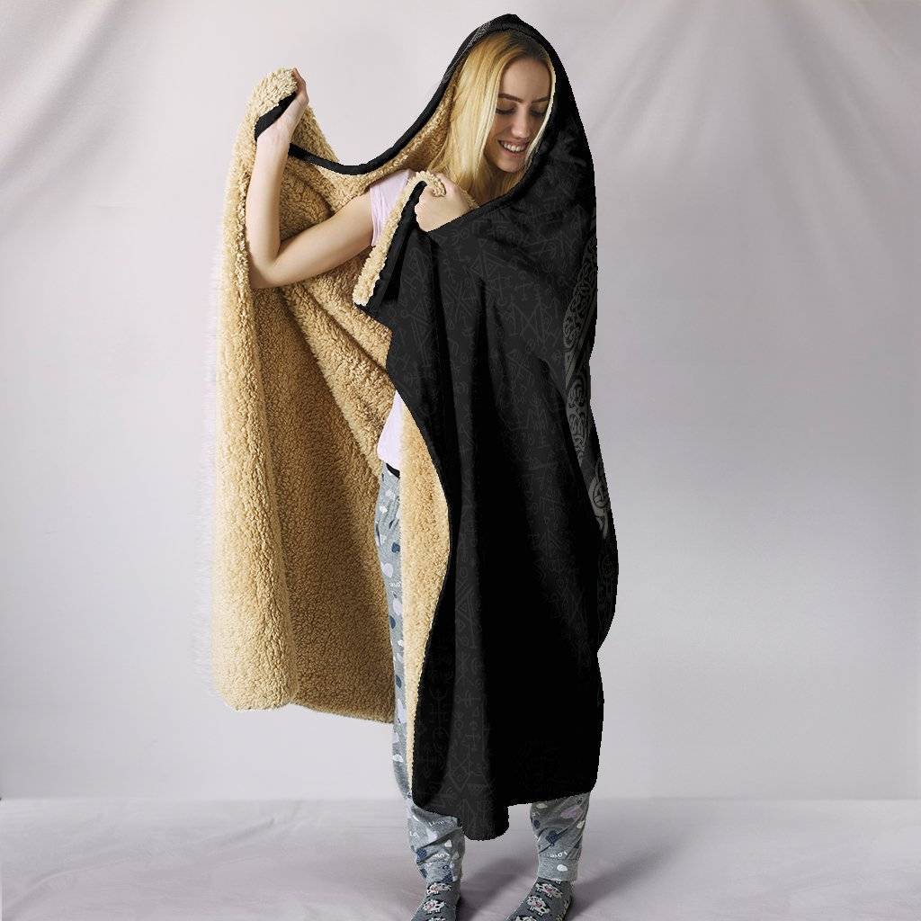 Odin Hooded Blanket - VikingsBrand
