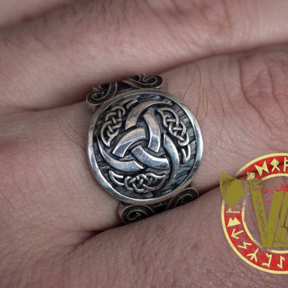 Odin Horn Symbol with Viking Ornament - VikingsBrand
