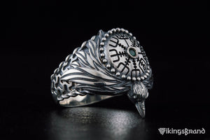 Ring mit Odins Raben, Vegvísir und grünem Stein aus 925er Silber