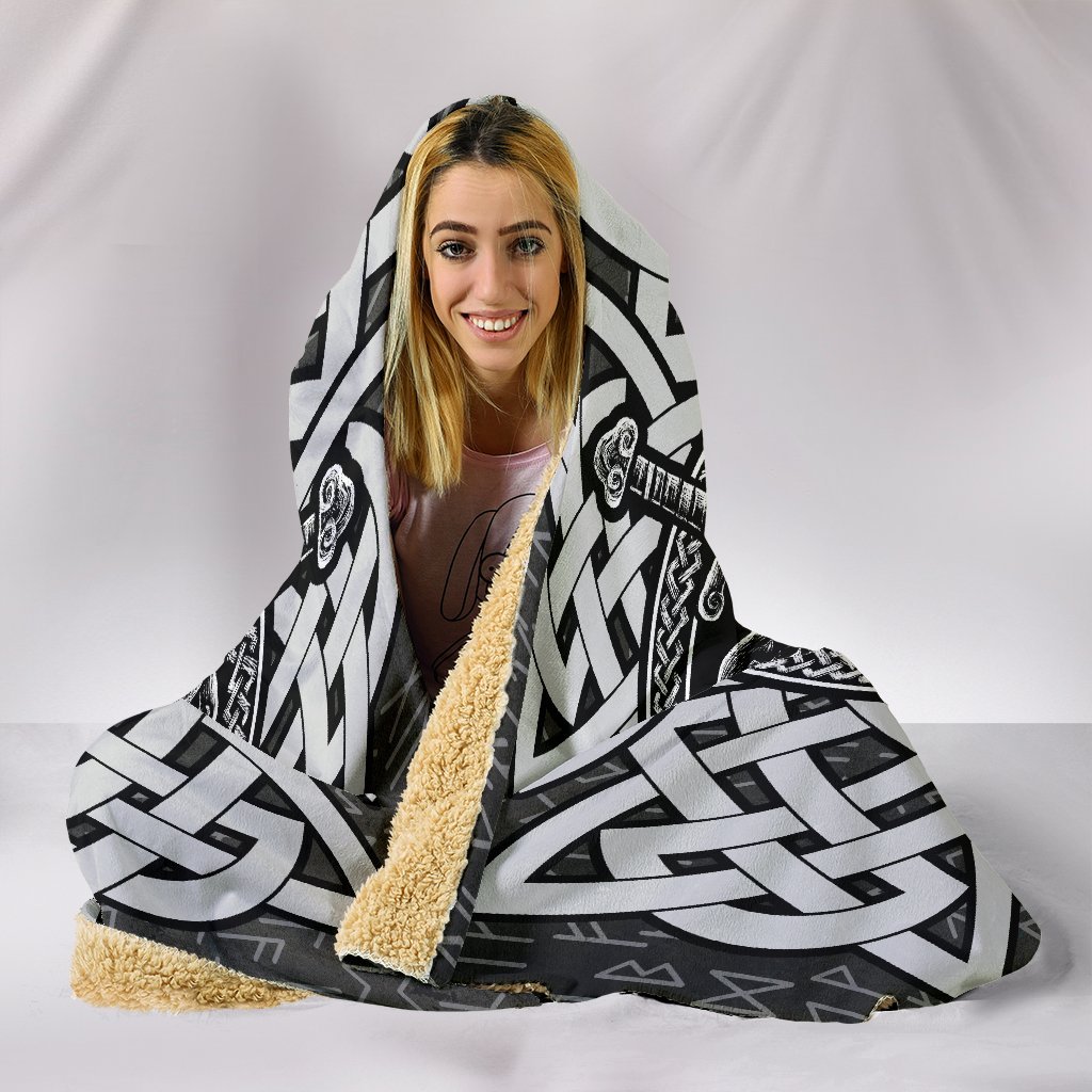 Odin with Ravens Hooded Blanket - VikingsBrand