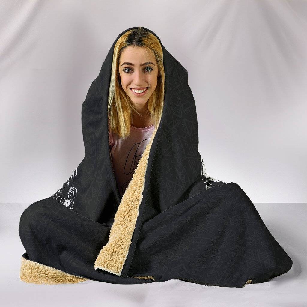 Ragnar's Head Hooded Blanket - VikingsBrand