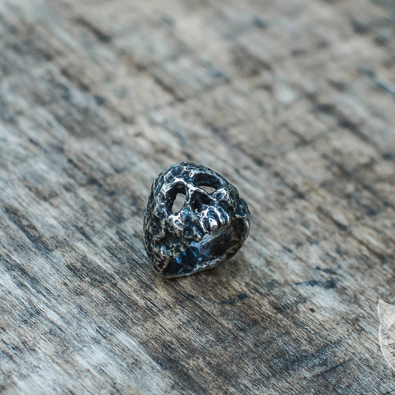 Ruined Skull 925 Sterling Silver Viking Ring - VikingsBrand