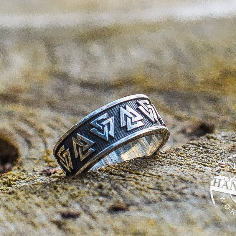 Simple Valknut Ring - VikingsBrand