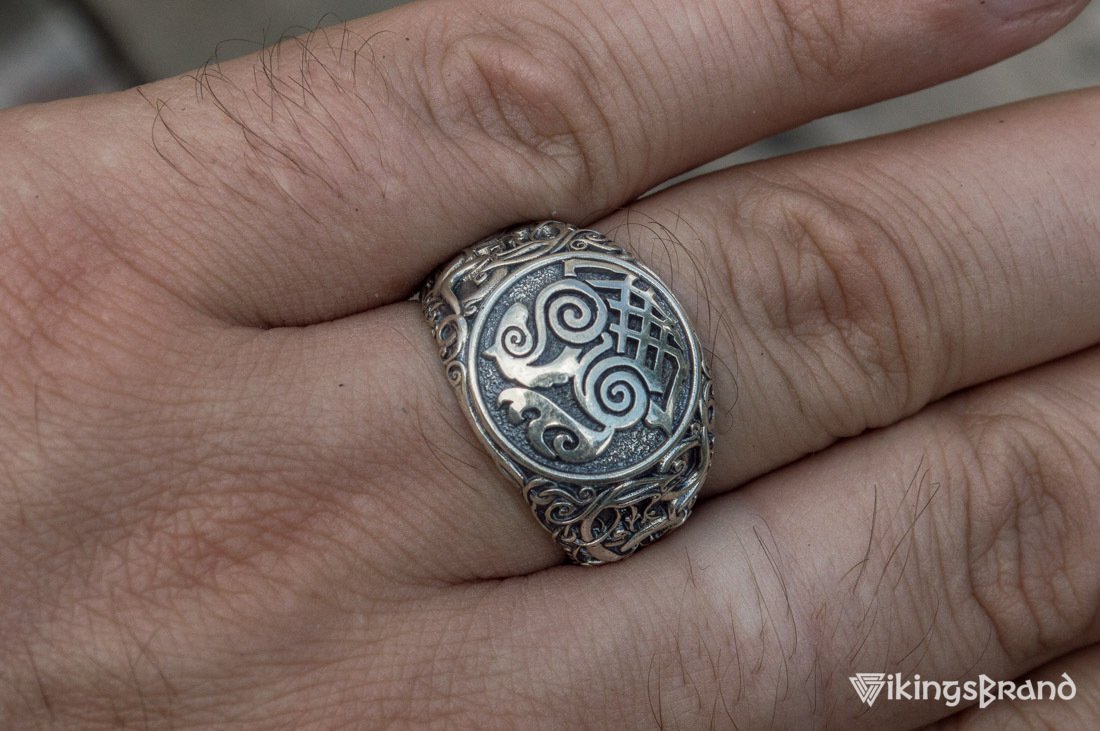 Sleipnir Viking Symbol Ring with Urnes Style Sterling Silver Viking Jewelry