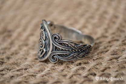 Sleipnir Viking Symbol with Viking Ornament Sterling Silver Norse Jewelry