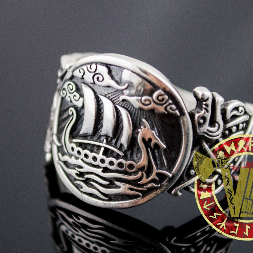 Sterling Silver Ring with Drakkar Symbol and Wolf Ornament - VikingsBrand