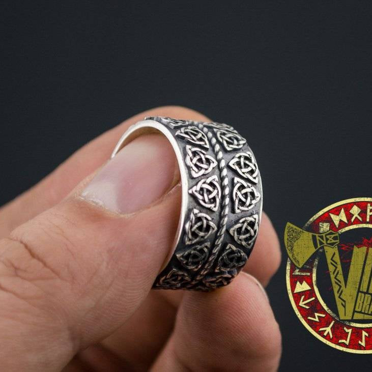 Sterling Silver Ring with Triquetra Symbol Ornament - VikingsBrand