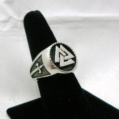 The Valknut Warriors Ring - Knot - VikingsBrand