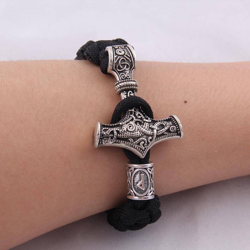 Thor's Hammer Paracord Bracelet With Rune - (SKU: 126) - VikingsBrand